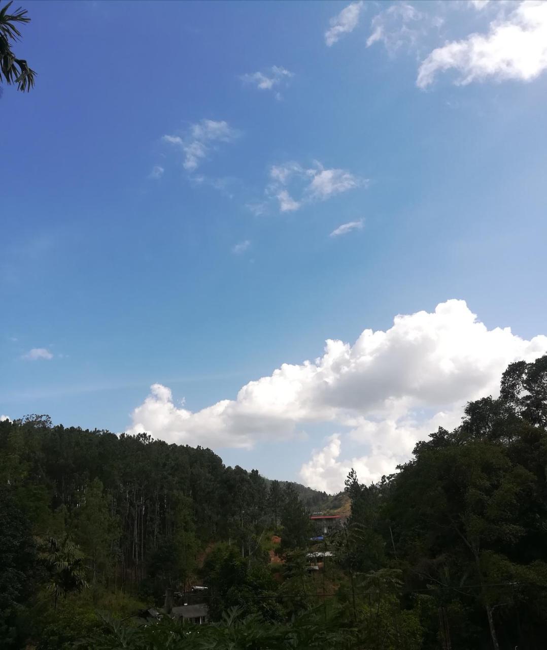 Dinaro Guest Hotel เอลลา ภายนอก รูปภาพ